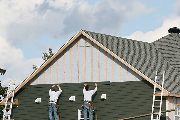 Professional Siding Installation technician working in Mount Hope, NJ